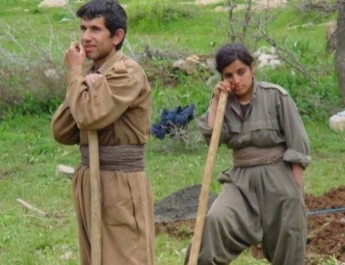 Yakalanan PKK'lıların Üzerinden Çıkan Fotoğraflar 23