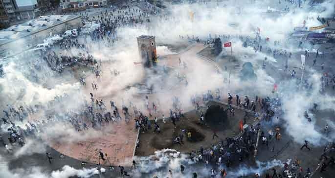 1968 Paris Olayları ile Gezi Parkı Olayı Arasındaki Benzerlikler 1