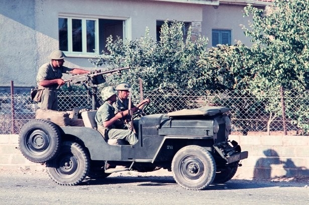 41 Yıl Önceki Kıbrıs Harekatı'nın Bilinmeyen Görüntüleri 42