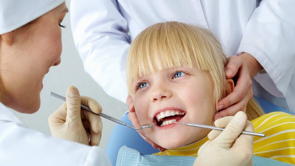 Dişçiden Korkan Çocuğu İkna Etmenin 10 Yolu 5