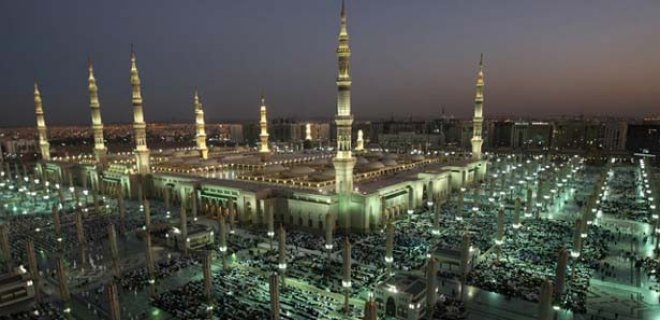 Dünyanın En Büyük Camileri 9