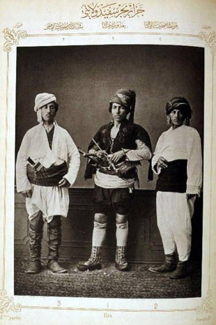 Osmanlı Halkının Bölge Bölge Giyiniş Tarzları 36
