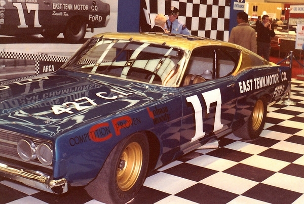 1969 Detroit Autoshow'dan Kareler 13
