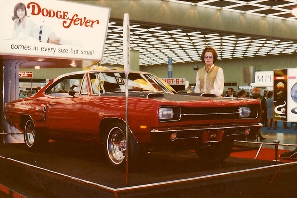 1969 Detroit Autoshow'dan Kareler 8
