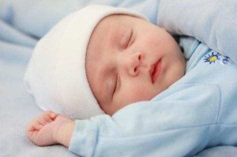 Yenidoğan Bebekler İçin Nasıl Kıyafet Alınır? 4