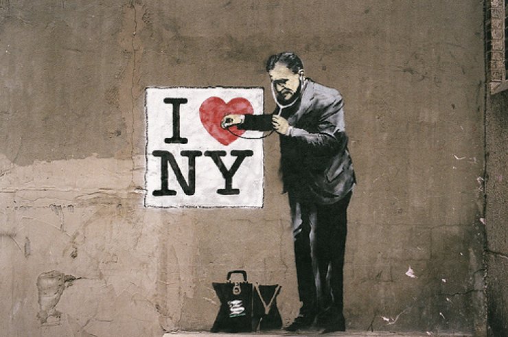 Kim Olduğu Bilinmeyen Banksy'den Çarpıcı Duvar Çizimleri 24
