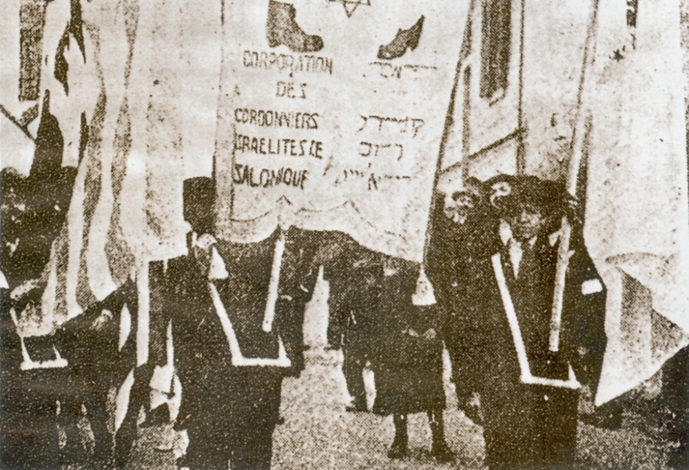 1900'den Günümüze Kadar Ülke Ülke İşçi Bayramı Afişleri 2