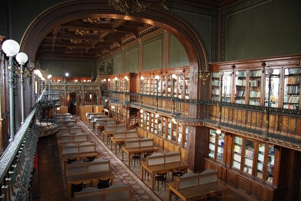 Dünyadaki Ünlü Kütüphaneler 17