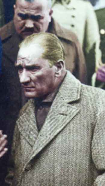 Renklendirilmiş Atatürk Fotoğrafları Çok Özel Resimler 18