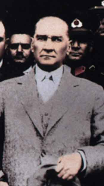 Renklendirilmiş Atatürk Fotoğrafları Çok Özel Resimler 35