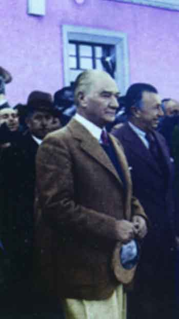Renklendirilmiş Atatürk Fotoğrafları Çok Özel Resimler 42