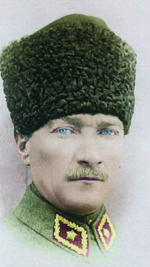 Renklendirilmiş Atatürk Fotoğrafları Çok Özel Resimler 5