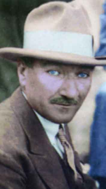 Renklendirilmiş Atatürk Fotoğrafları Çok Özel Resimler 8