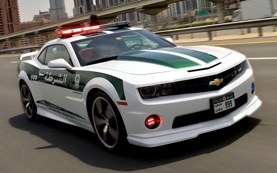 Dubai Polisinin Süper Lüks Arabaları 1
