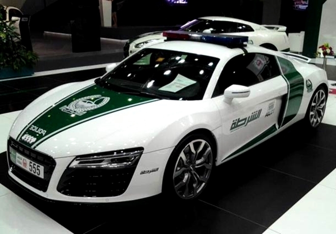 Dubai Polisinin Süper Lüks Arabaları 2