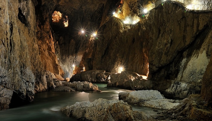 Dünya'nın En Güzel Mağaraları 9