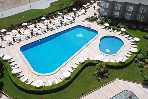 İstanbul'un En Güzel Yüzme Havuzları ve Fiyatları galerisi resim 2