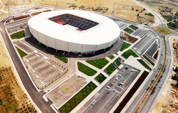 Türkiye'nin En Büyük Stadyumları 9