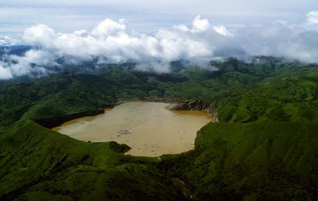Dünyanın En Güzel Volkanik Gölleri 10
