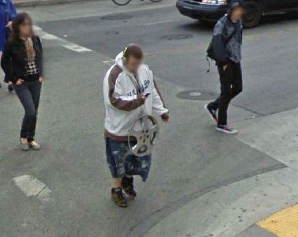Google Street View Kameralarına Takılan Biribirinden İlginç Görüntüler 6