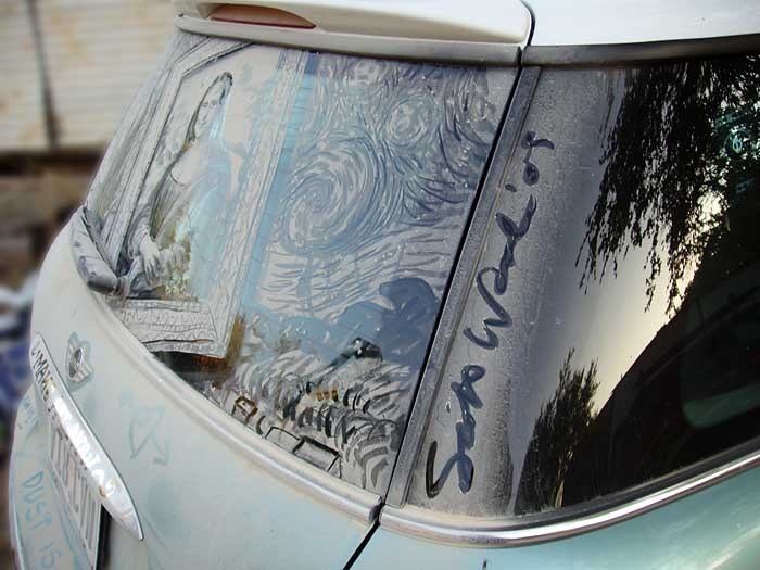 Tozlu Araba Camlarından Bir Sanat Doğuyor 10
