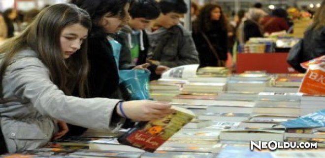 Yurt Dışında ve Türkiye'de Kitap Fuarları