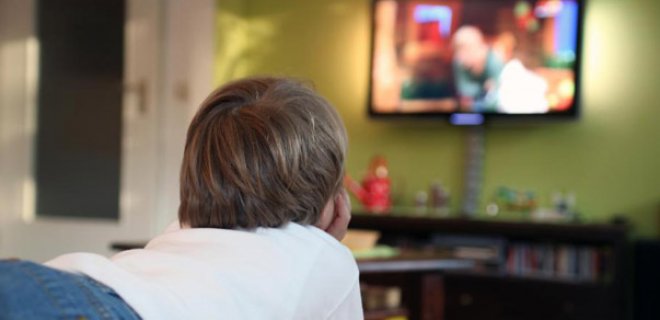 Çocukları Televizyondan Uzaklaştırmanın 5 Eğlenceli Yolu