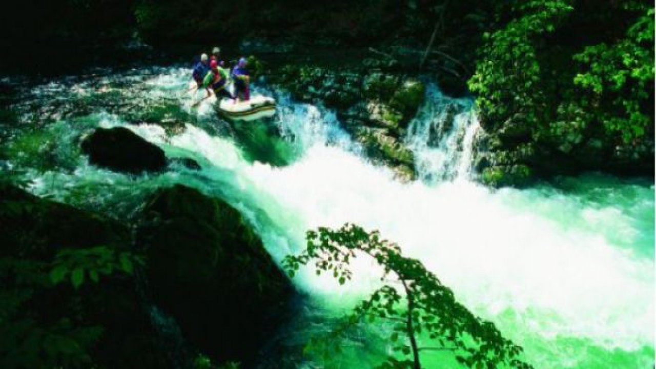 Rafting Yapılacak En Güzel Yerler: Türkiye’nin En İyi Rafting Noktaları