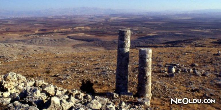 Falda Dikili Taş Görmek Ne Anlama Gelir