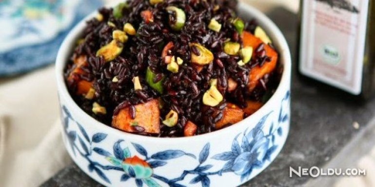 Siyah Pirinç Salatası