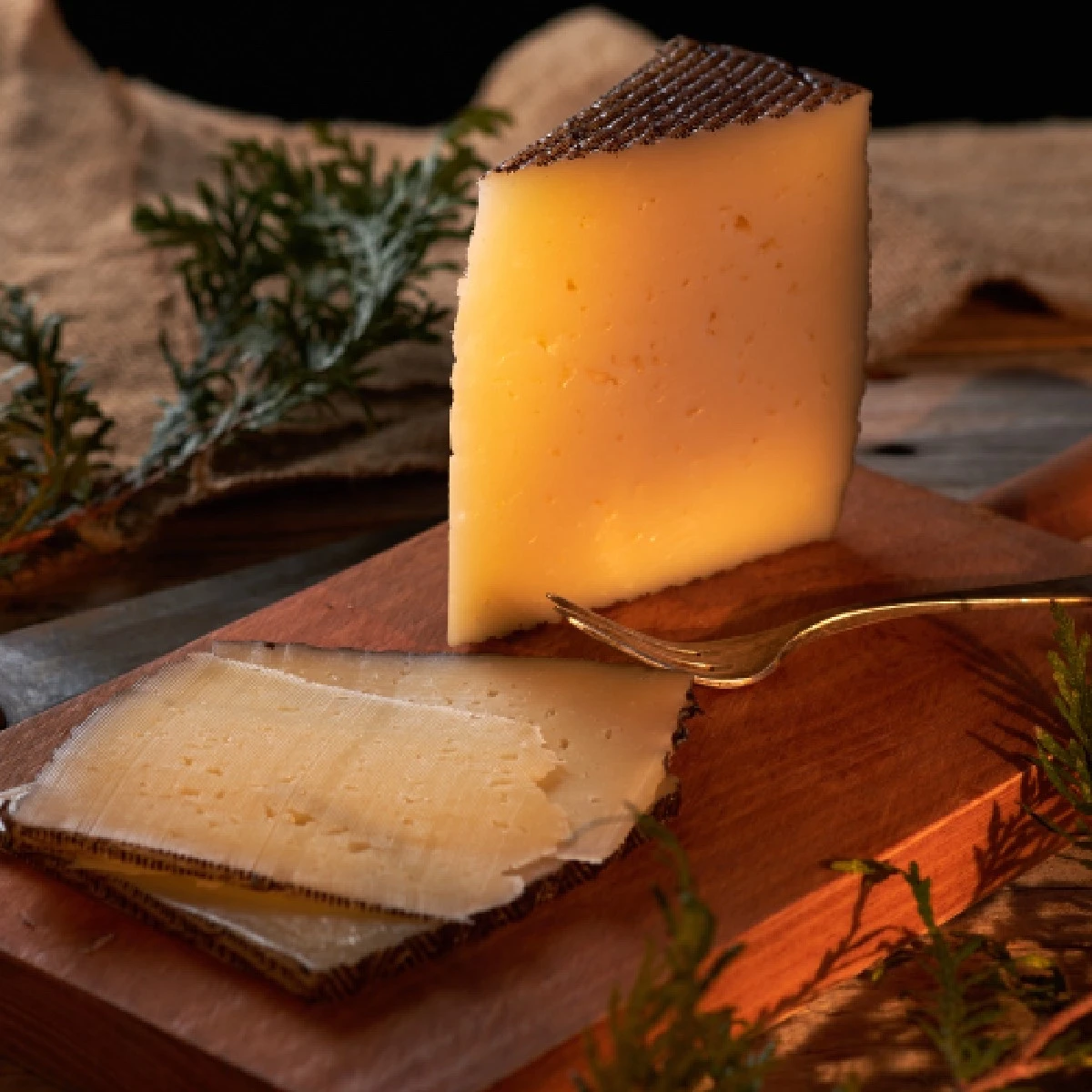 Tarih Boyunca Para Yerine Kullanılan 10 Nesne Parmesan Peyniri