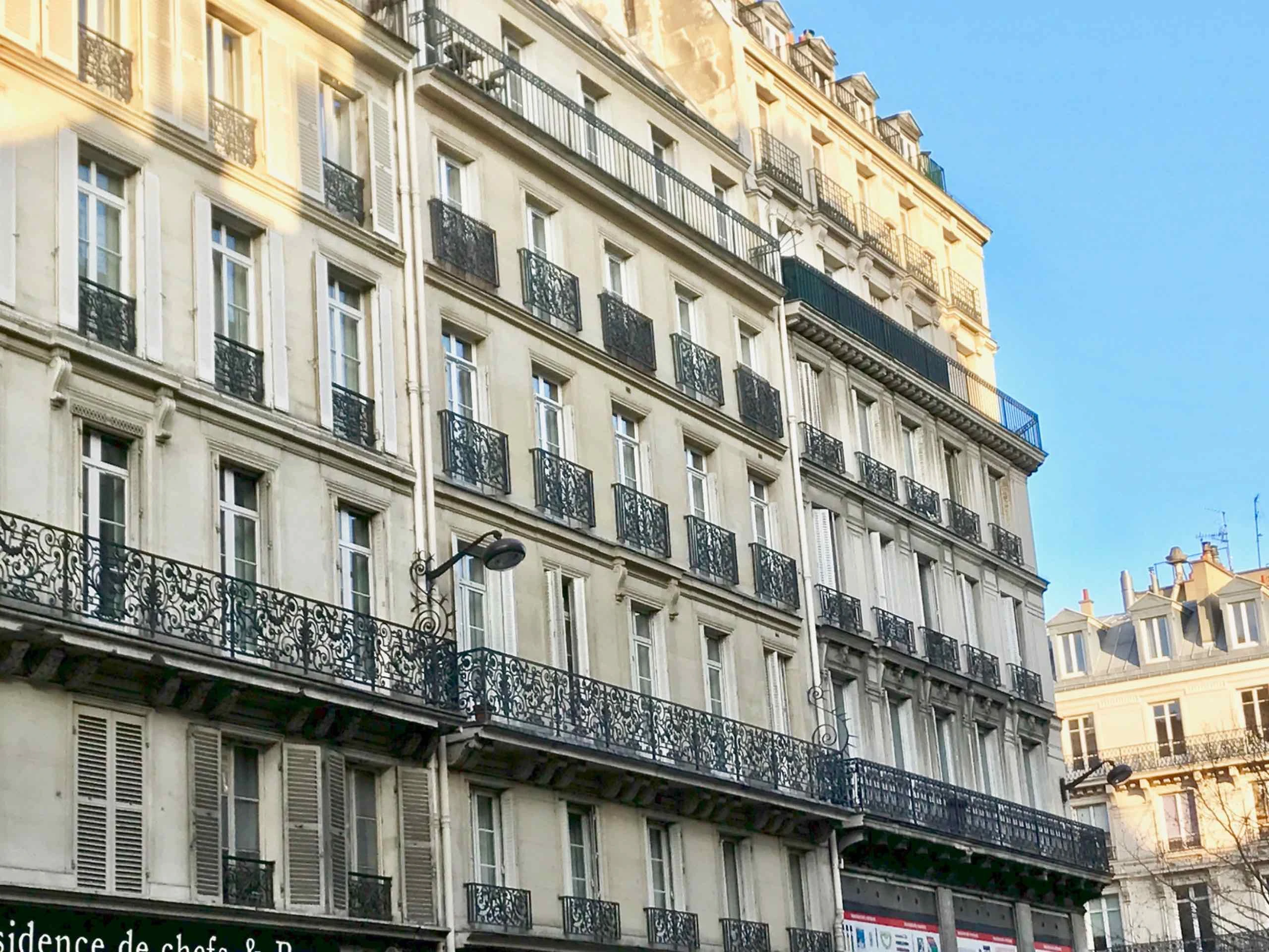 Paris'te Nerede Kalınır? Lüks Otellerden Ucuz Konaklama Seçeneklerine